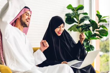 تواصل عبر واتساب